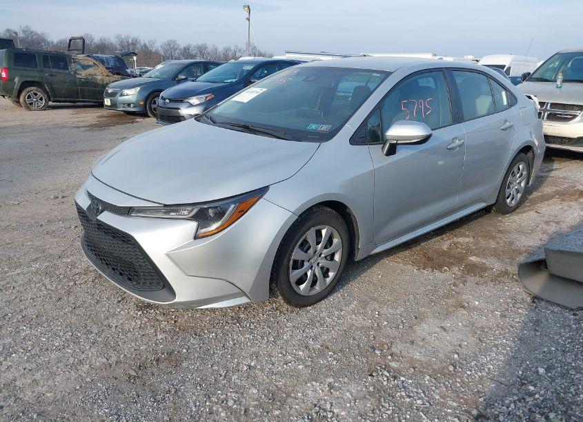 Photo 2 of 2021 Toyota Corolla LE (VIN 5YFEPMAE3MP189015)