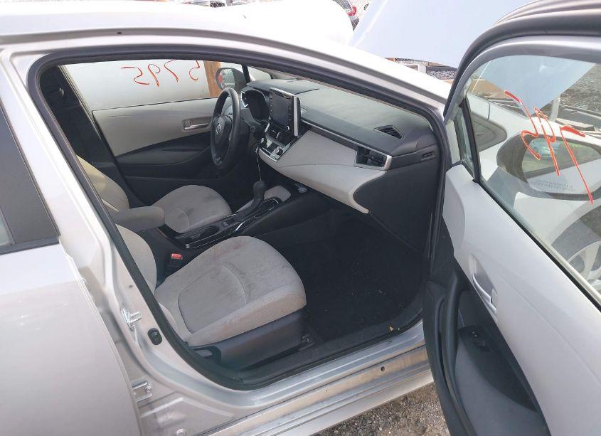 Photo 5 of 2021 Toyota Corolla LE (VIN 5YFEPMAE3MP189015)