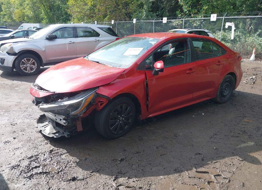 Photo 2 of 2021 Toyota Corolla LE (VIN 5YFEPMAE3MP190391)