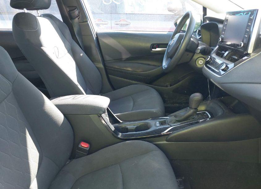 Photo 5 of 2021 Toyota Corolla LE (VIN 5YFEPMAE3MP205536)