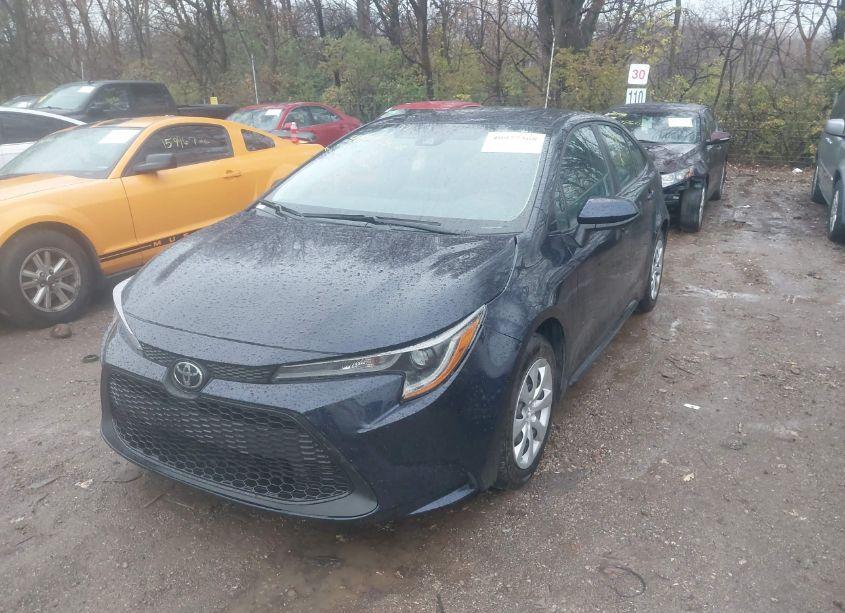 Photo 2 of 2021 Toyota Corolla LE (VIN 5YFEPMAE3MP217301)