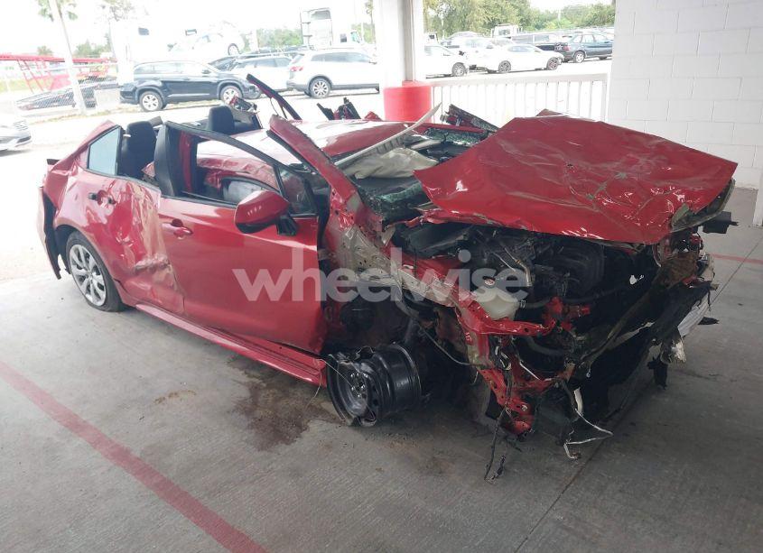 2021 Toyota Corolla LE (VIN 5YFEPMAE3MP233739) main photo