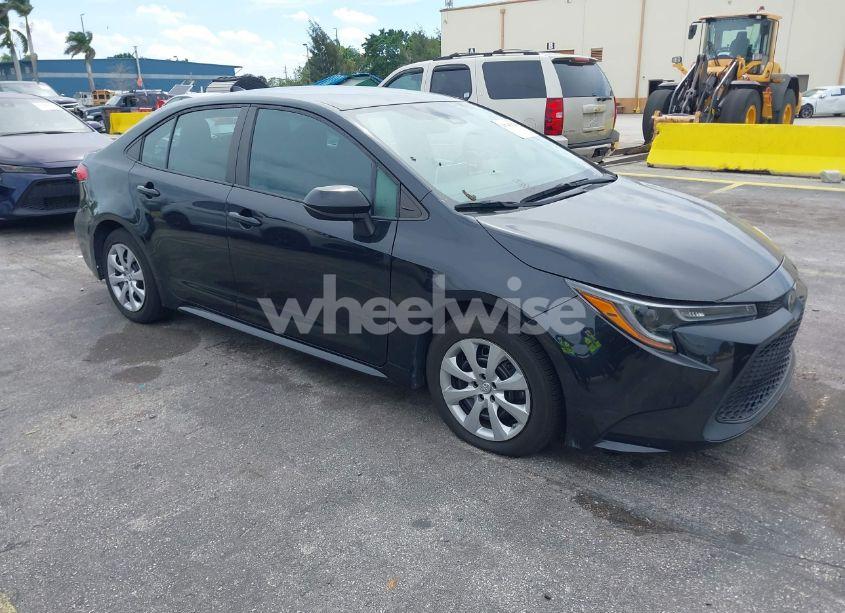 2021 Toyota Corolla LE (VIN 5YFEPMAE3MP239749) main photo