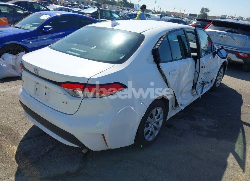 Photo 4 of 2021 Toyota Corolla LE (VIN 5YFEPMAE3MP243106)