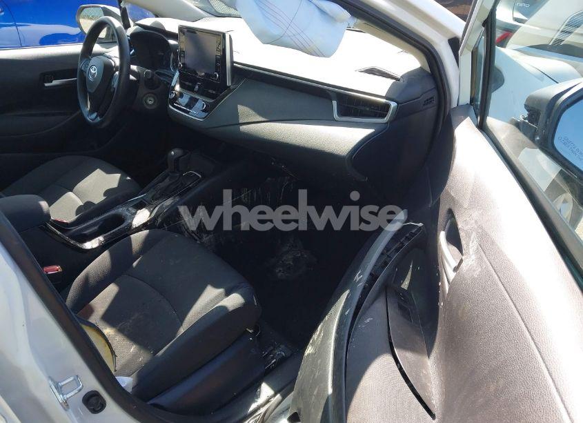 Photo 5 of 2021 Toyota Corolla LE (VIN 5YFEPMAE3MP243106)