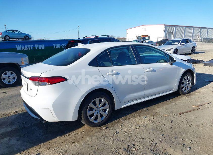 Photo 4 of 2021 Toyota Corolla LE (VIN 5YFEPMAE3MP244692)