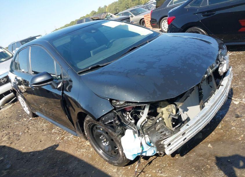 2021 Toyota Corolla LE (VIN 5YFEPMAE3MP264960) main photo