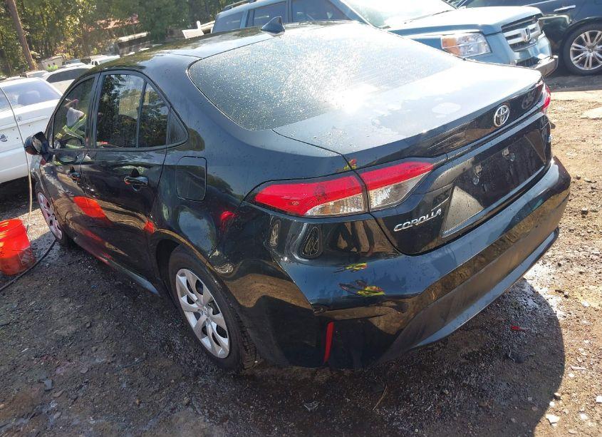 Photo 3 of 2021 Toyota Corolla LE (VIN 5YFEPMAE3MP264960)