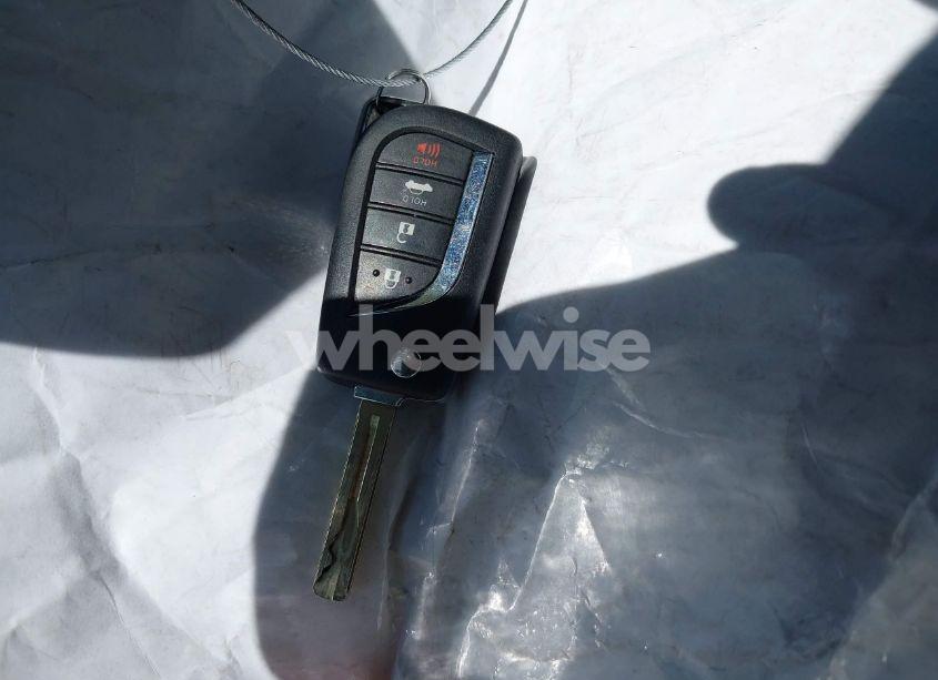 Photo 11 of 2022 Toyota Corolla LE (VIN 5YFEPMAE3NP274213)