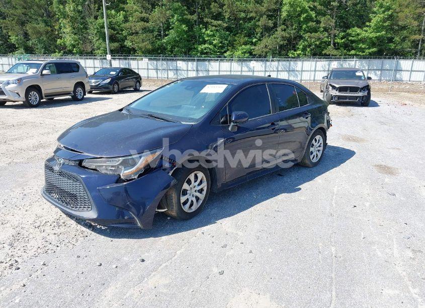 Photo 2 of 2022 Toyota Corolla LE (VIN 5YFEPMAE3NP279136)