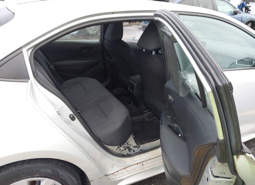 Photo 8 of 2022 Toyota Corolla LE (VIN 5YFEPMAE3NP282828)