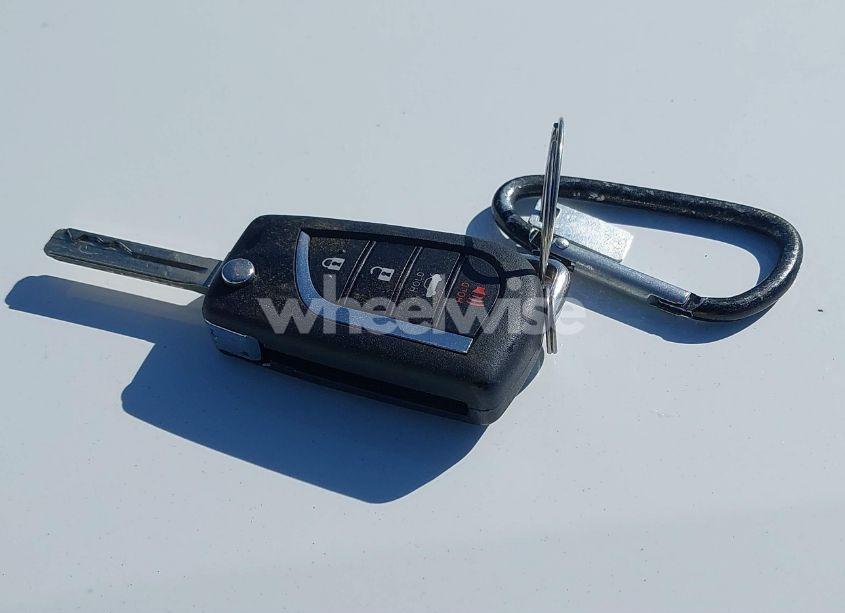 Photo 11 of 2022 Toyota Corolla LE (VIN 5YFEPMAE3NP305234)