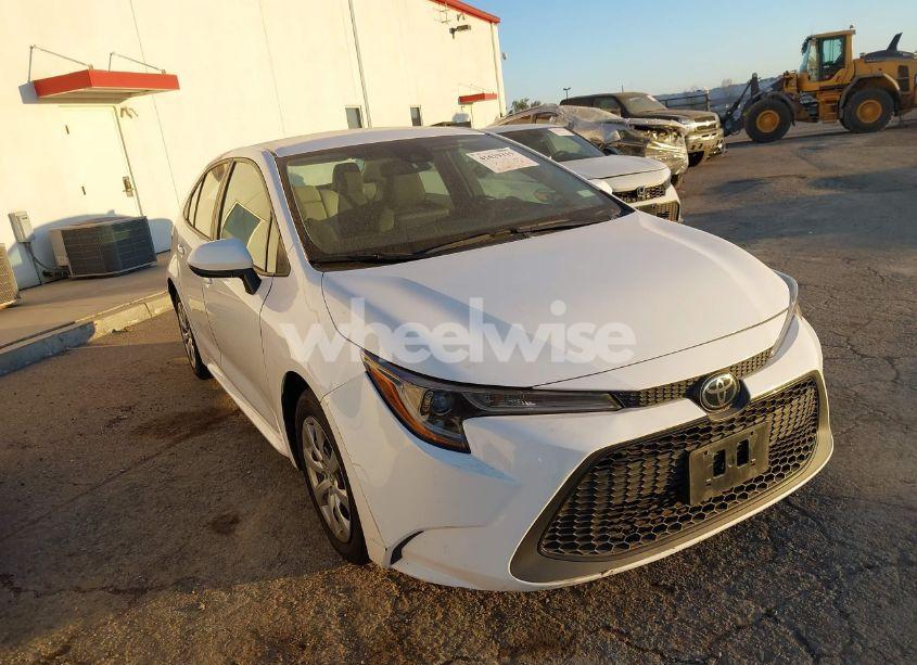 Photo 6 of 2022 Toyota Corolla LE (VIN 5YFEPMAE3NP305234)