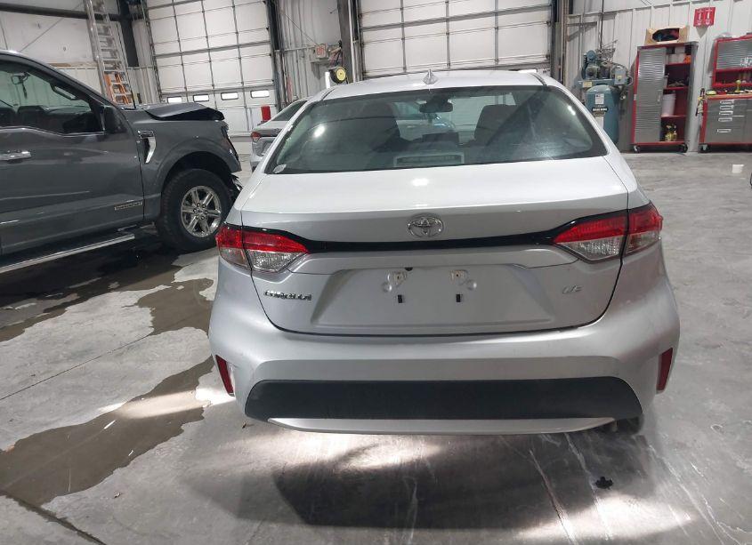 Photo 16 of 2022 Toyota Corolla LE (VIN 5YFEPMAE3NP318162)