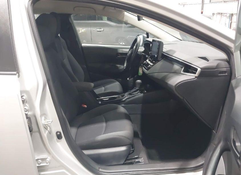 Photo 5 of 2022 Toyota Corolla LE (VIN 5YFEPMAE3NP318162)
