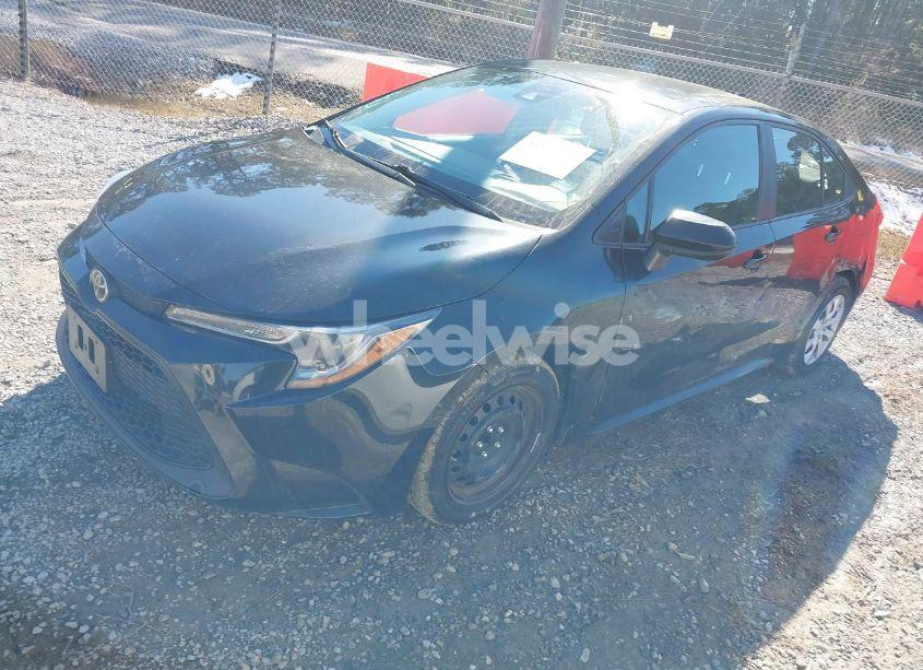 Photo 2 of 2022 Toyota Corolla LE (VIN 5YFEPMAE3NP318534)
