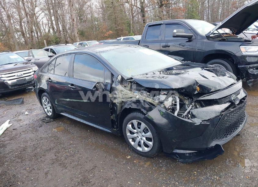 2022 Toyota Corolla LE (VIN 5YFEPMAE3NP340470) main photo