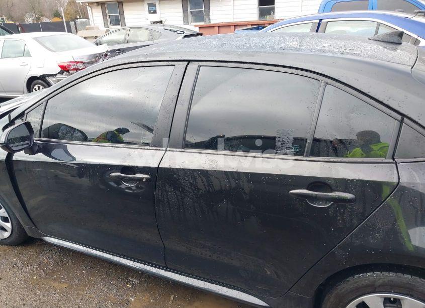 Photo 14 of 2022 Toyota Corolla LE (VIN 5YFEPMAE3NP340470)