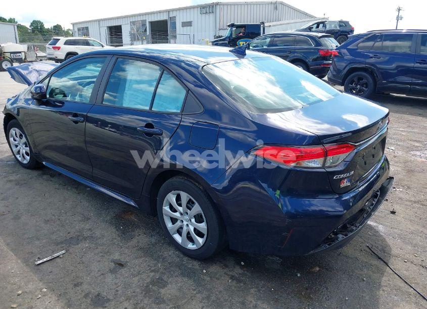 Photo 3 of 2022 Toyota Corolla LE (VIN 5YFEPMAE3NP356037)
