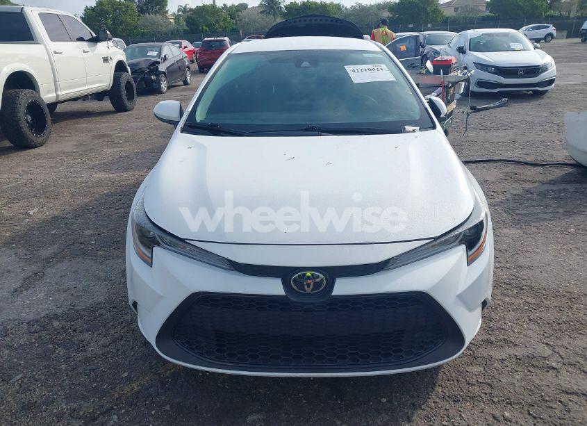 Photo 13 of 2022 Toyota Corolla LE (VIN 5YFEPMAE3NP370522)