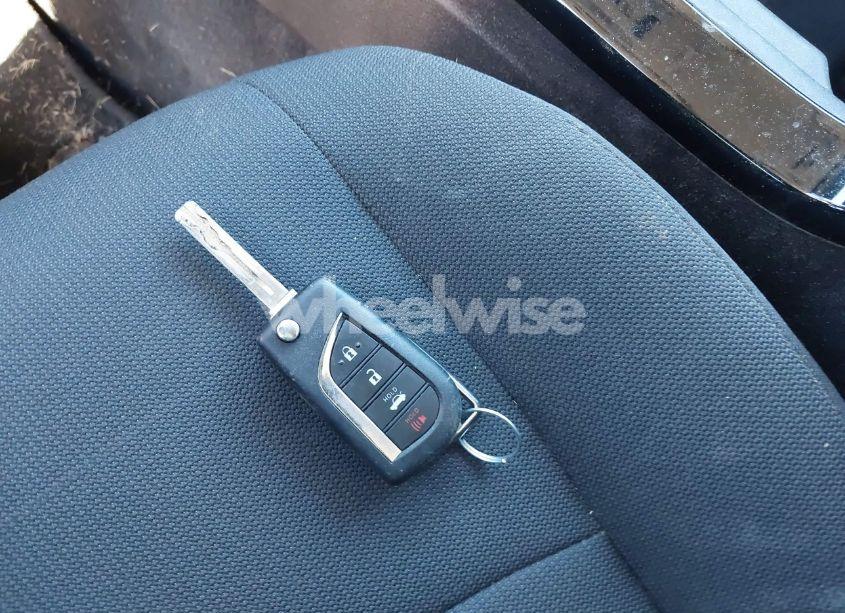 Photo 11 of 2021 Toyota Corolla LE (VIN 5YFEPMAE4MP154497)