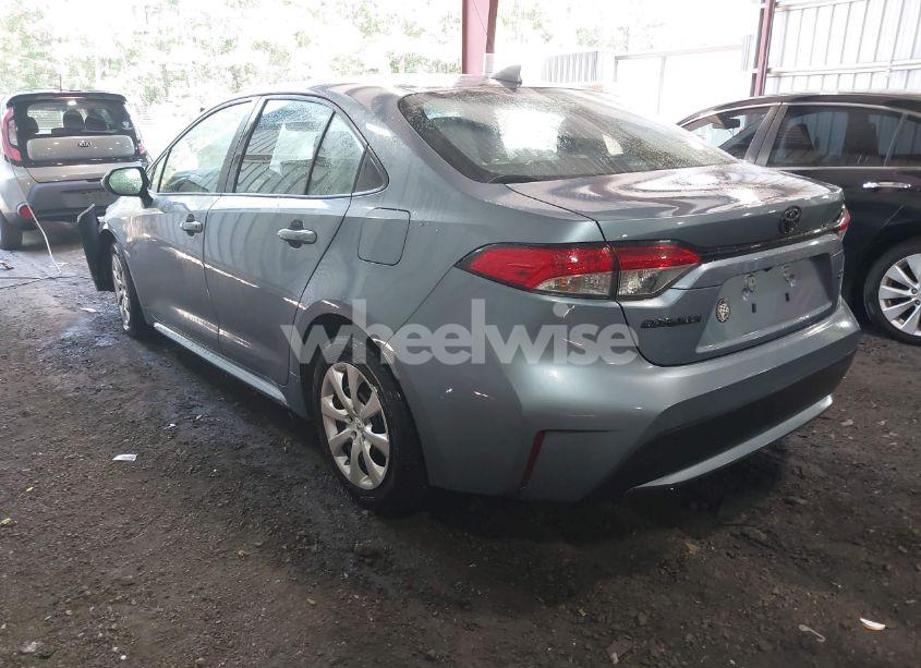 Photo 3 of 2021 Toyota Corolla LE (VIN 5YFEPMAE4MP159943)