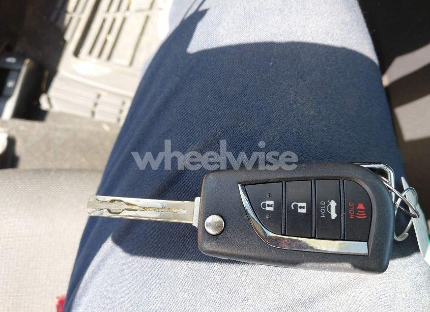 Photo 11 of 2021 Toyota Corolla LE (VIN 5YFEPMAE4MP187189)