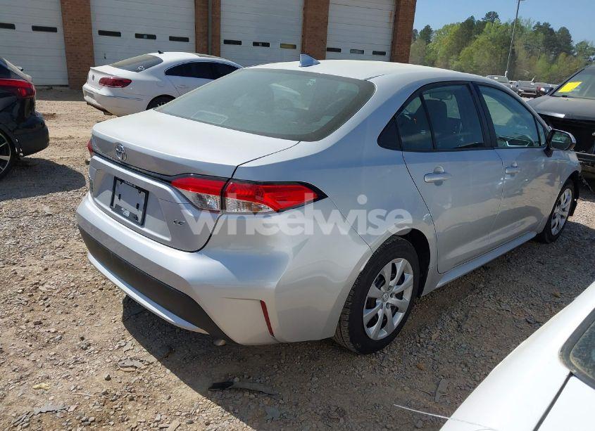 Photo 4 of 2021 Toyota Corolla LE (VIN 5YFEPMAE4MP187189)