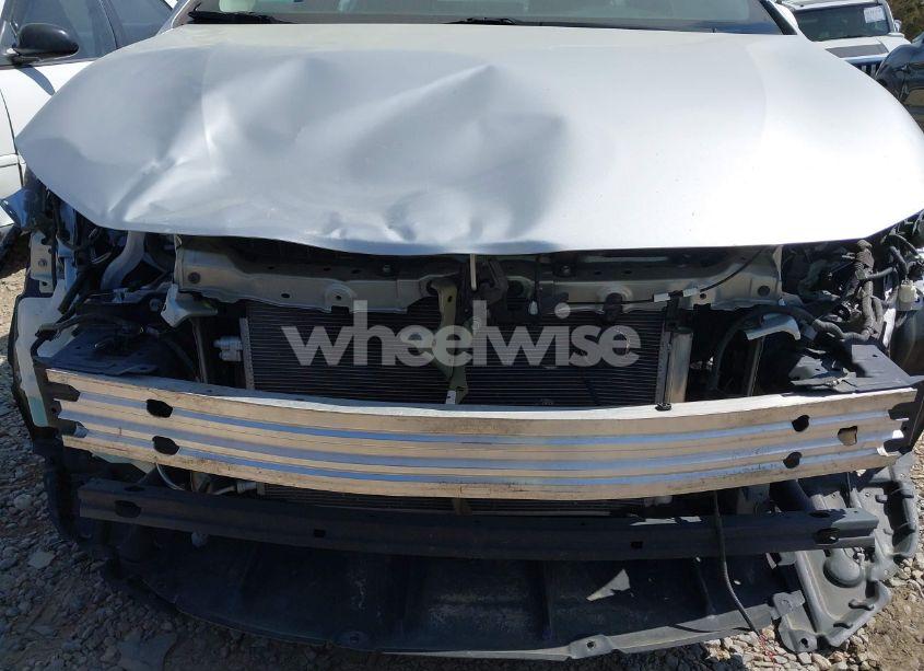 Photo 6 of 2021 Toyota Corolla LE (VIN 5YFEPMAE4MP187189)