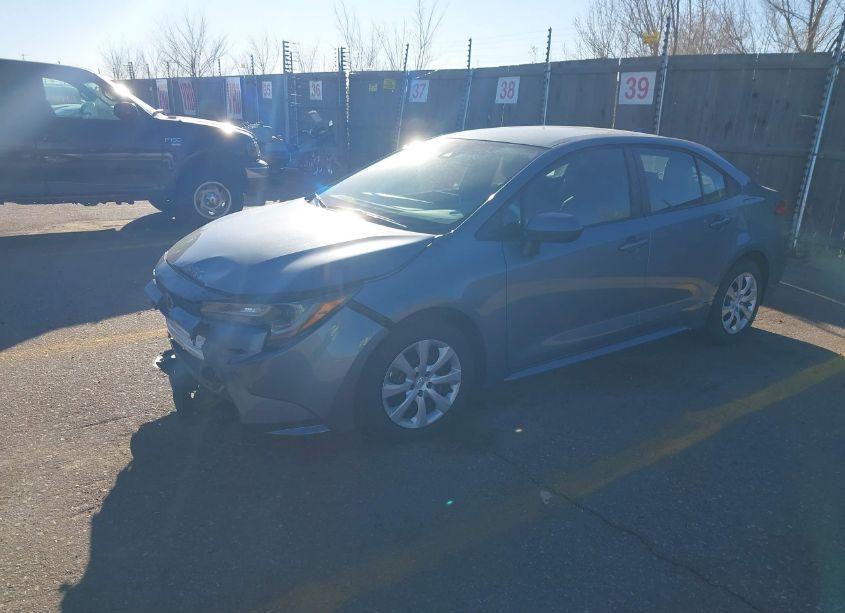 Photo 2 of 2021 Toyota Corolla LE (VIN 5YFEPMAE4MP191131)