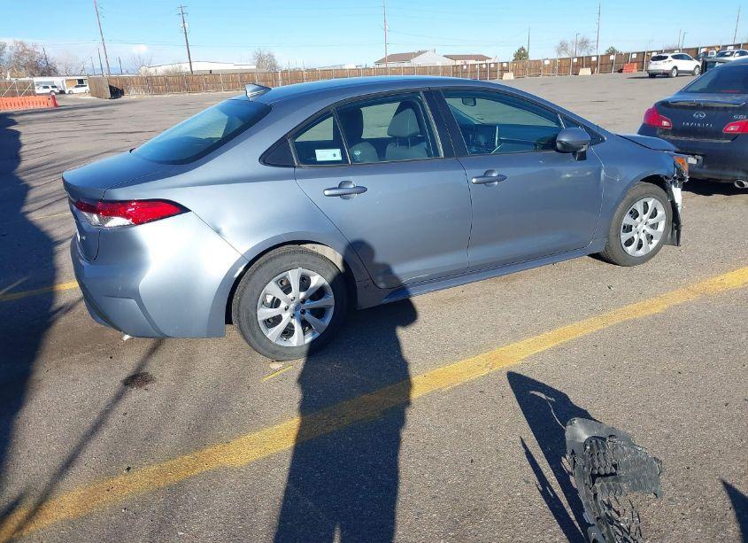 Photo 4 of 2021 Toyota Corolla LE (VIN 5YFEPMAE4MP191131)