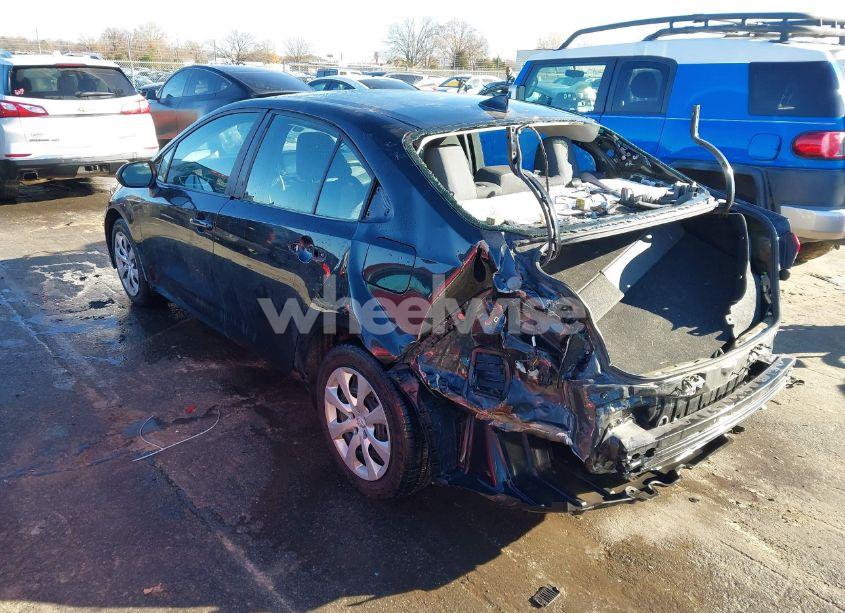 Photo 3 of 2021 Toyota Corolla LE (VIN 5YFEPMAE4MP192778)