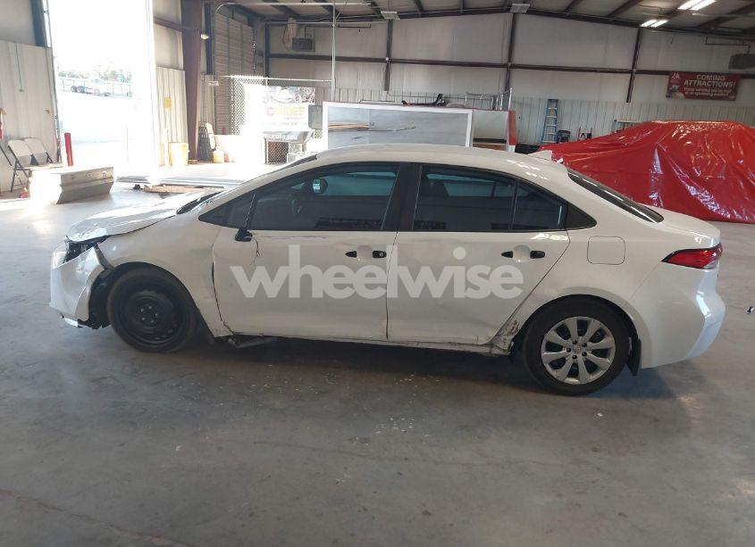 Photo 14 of 2021 Toyota Corolla LE (VIN 5YFEPMAE4MP193932)