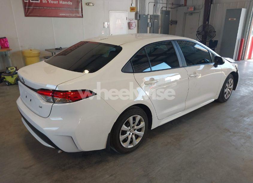 Photo 4 of 2021 Toyota Corolla LE (VIN 5YFEPMAE4MP193932)