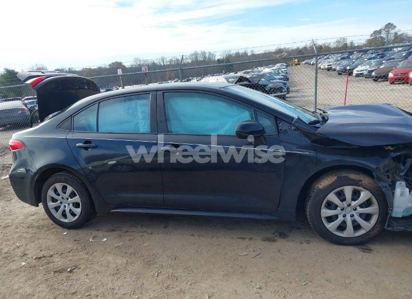 Photo 14 of 2021 Toyota Corolla LE (VIN 5YFEPMAE4MP199116)