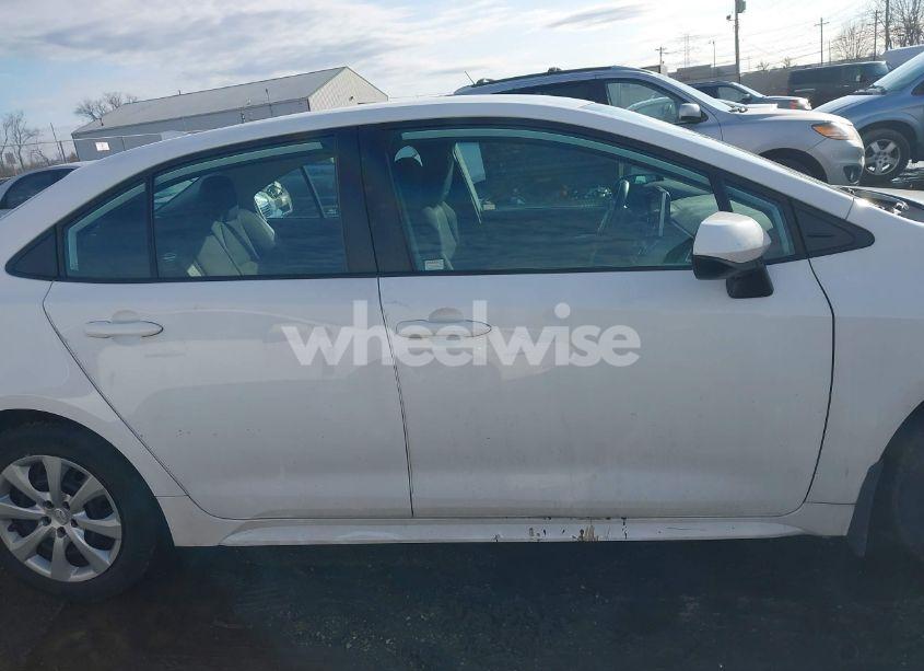 Photo 14 of 2021 Toyota Corolla LE (VIN 5YFEPMAE4MP209949)