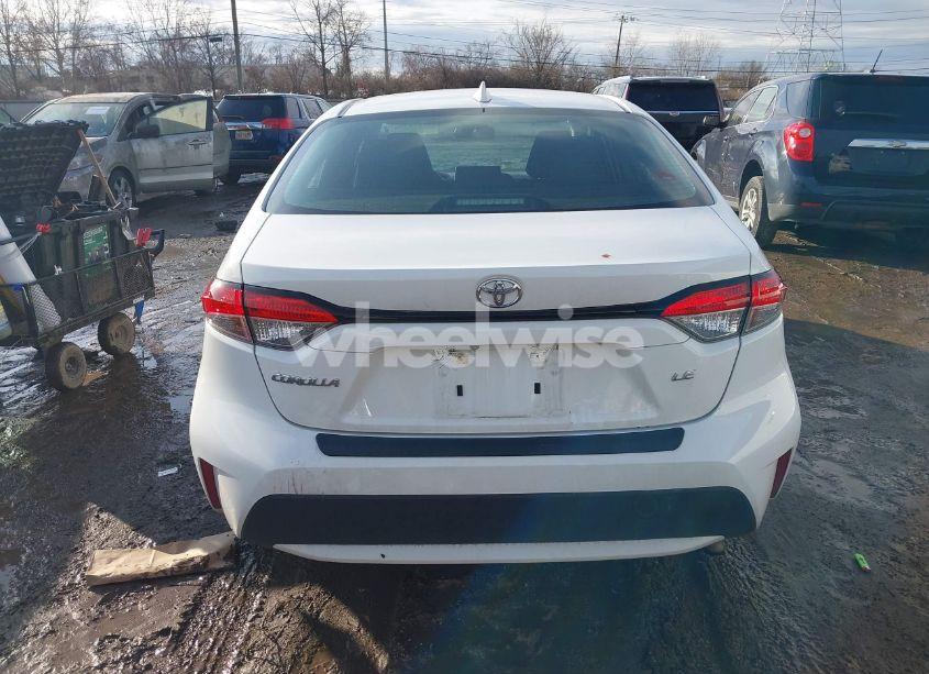 Photo 17 of 2021 Toyota Corolla LE (VIN 5YFEPMAE4MP209949)