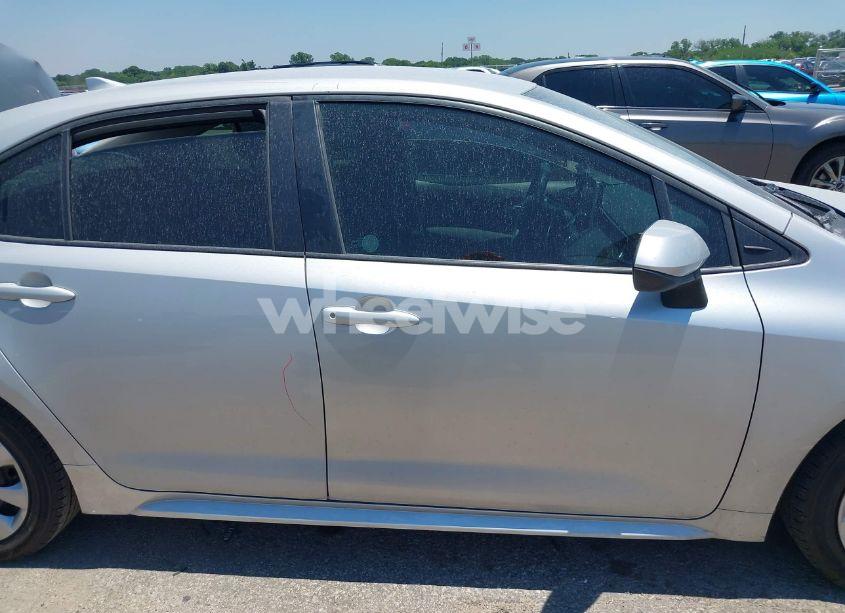 Photo 13 of 2021 Toyota Corolla LE (VIN 5YFEPMAE4MP218358)