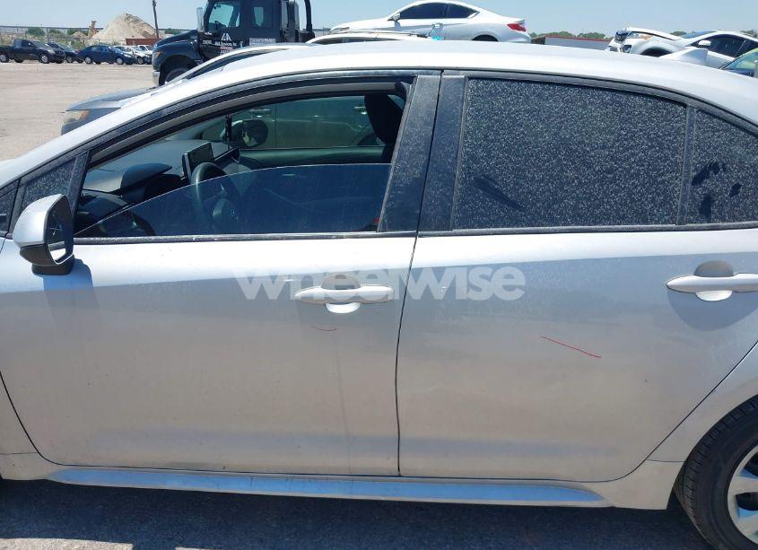 Photo 14 of 2021 Toyota Corolla LE (VIN 5YFEPMAE4MP218358)