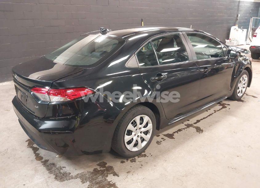Photo 4 of 2021 Toyota Corolla LE (VIN 5YFEPMAE4MP240828)