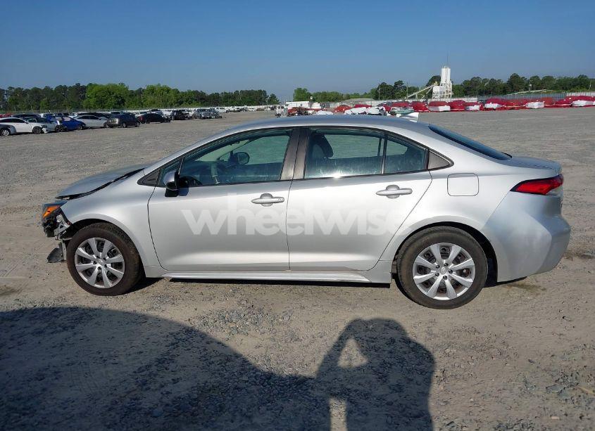 Photo 14 of 2021 Toyota Corolla LE (VIN 5YFEPMAE4MP248797)