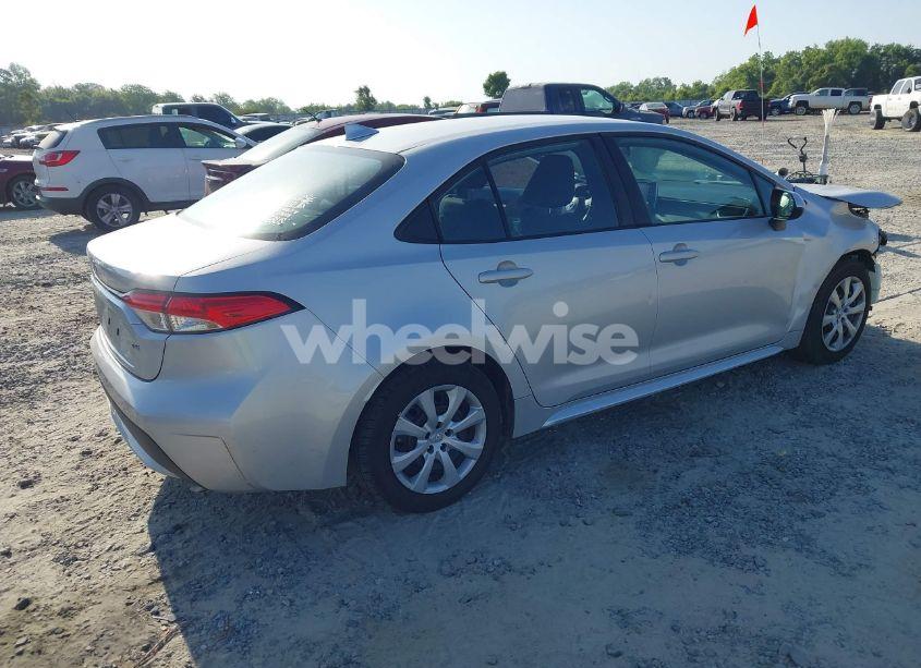 Photo 4 of 2021 Toyota Corolla LE (VIN 5YFEPMAE4MP248797)