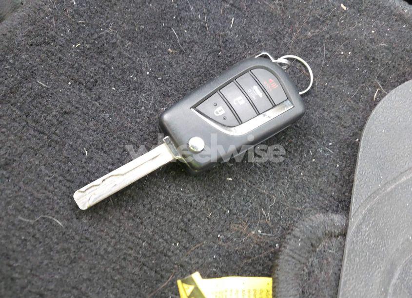 Photo 11 of 2021 Toyota Corolla LE (VIN 5YFEPMAE4MP258519)