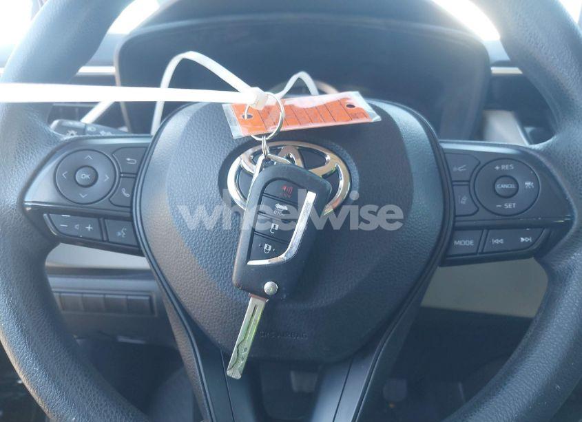 Photo 11 of 2022 Toyota Corolla LE (VIN 5YFEPMAE4NP278853)