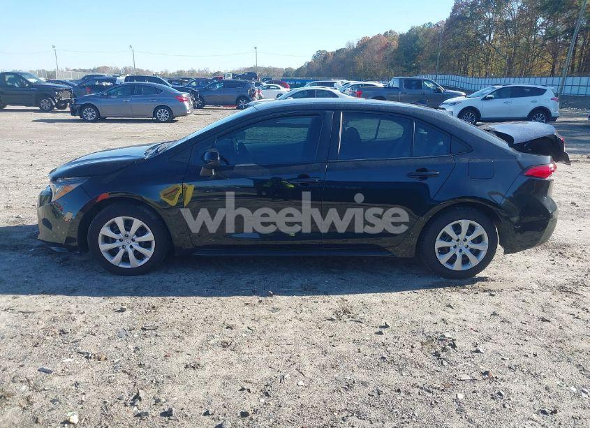 Photo 15 of 2022 Toyota Corolla LE (VIN 5YFEPMAE4NP278853)