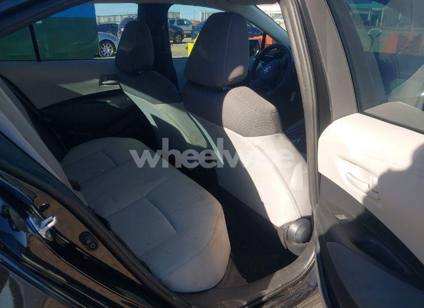 Photo 8 of 2022 Toyota Corolla LE (VIN 5YFEPMAE4NP278853)