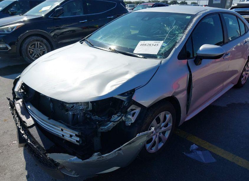 Photo 17 of 2022 Toyota Corolla LE (VIN 5YFEPMAE4NP283308)