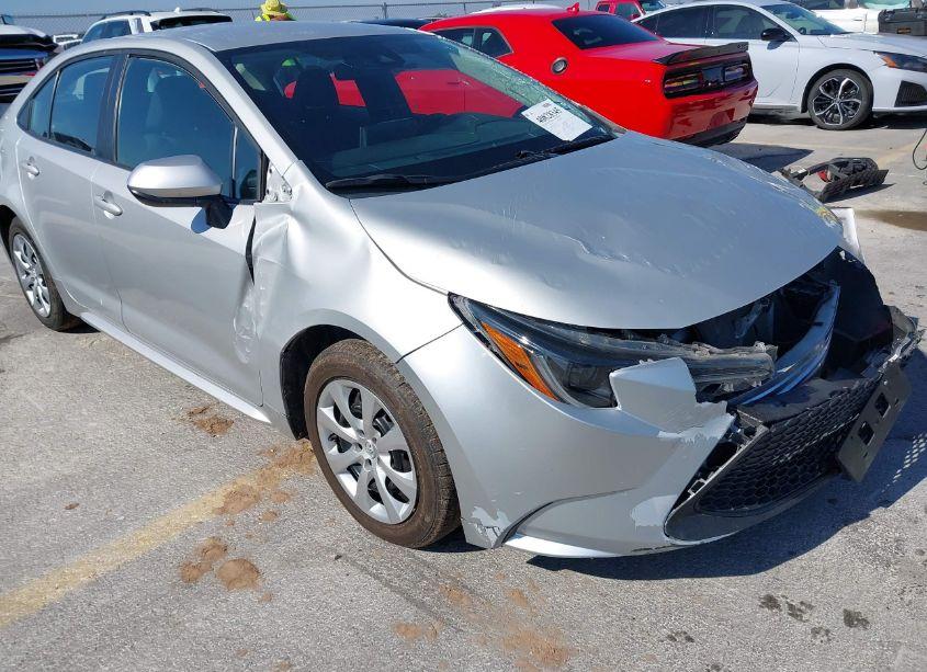 Photo 18 of 2022 Toyota Corolla LE (VIN 5YFEPMAE4NP283308)