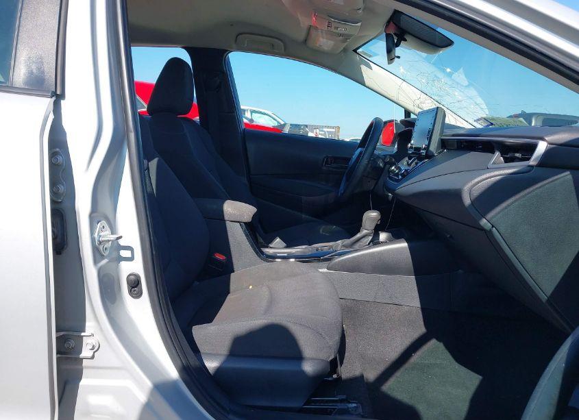 Photo 5 of 2022 Toyota Corolla LE (VIN 5YFEPMAE4NP283308)