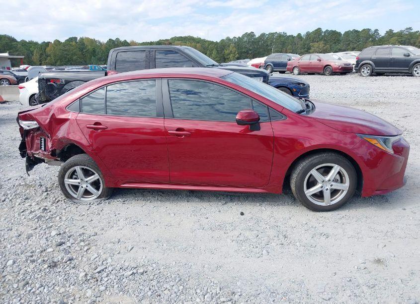 Photo 13 of 2022 Toyota Corolla LE (VIN 5YFEPMAE4NP290288)